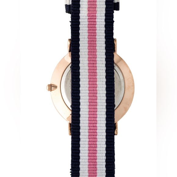 Daniel Wellington Rosewater Watch - Picture 4 of 4